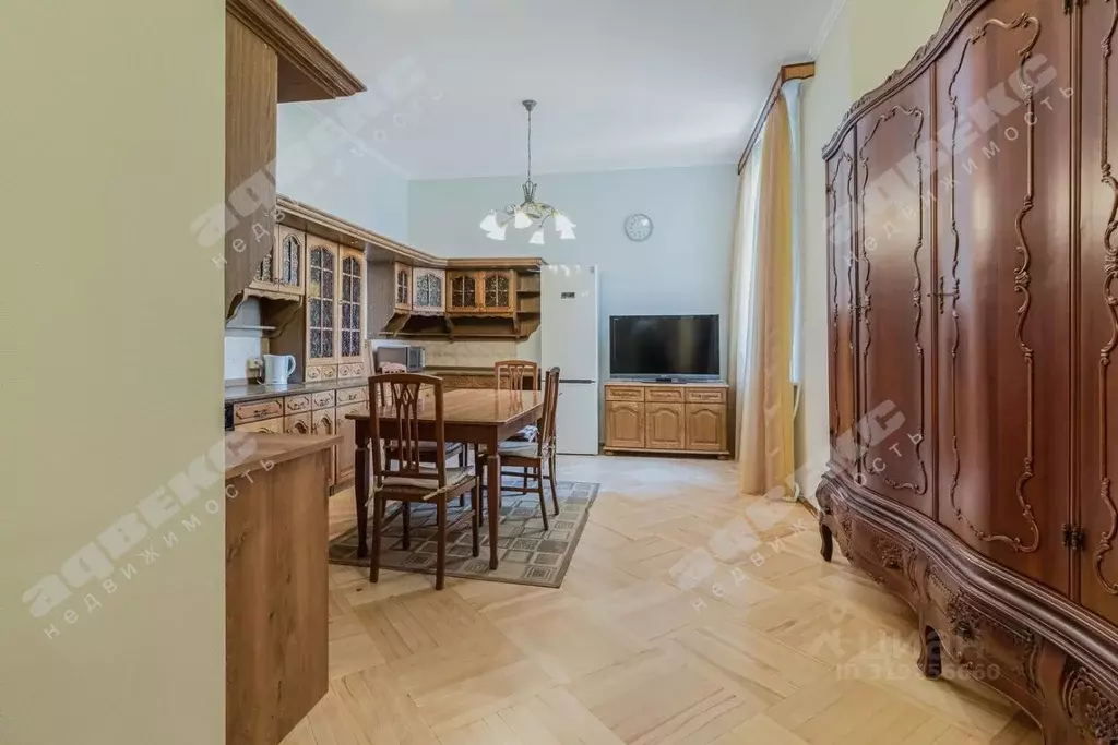 3-к кв. Санкт-Петербург Мытнинская наб., 11 (125.0 м) - Фото 0
