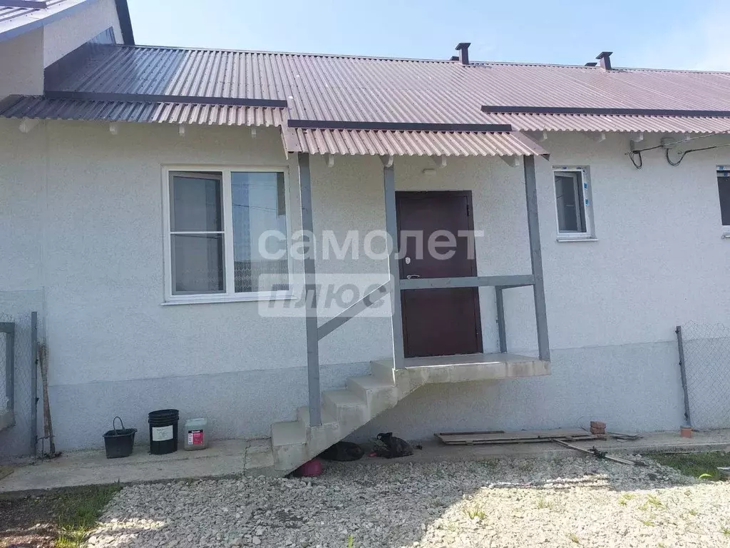 Таунхаус в Краснодарский край, Крымск ул. Русская (38 м) - Фото 1