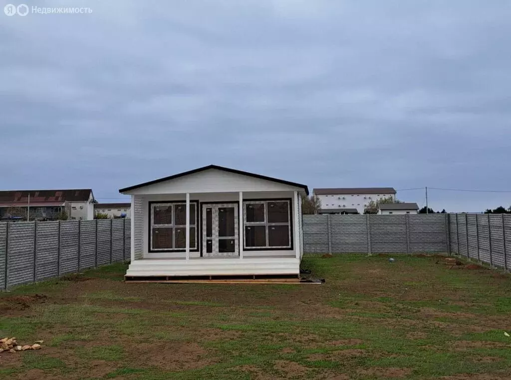 Дом в Сакский район, Молочненское сельское поселение, село Витино (64 ... - Фото 1