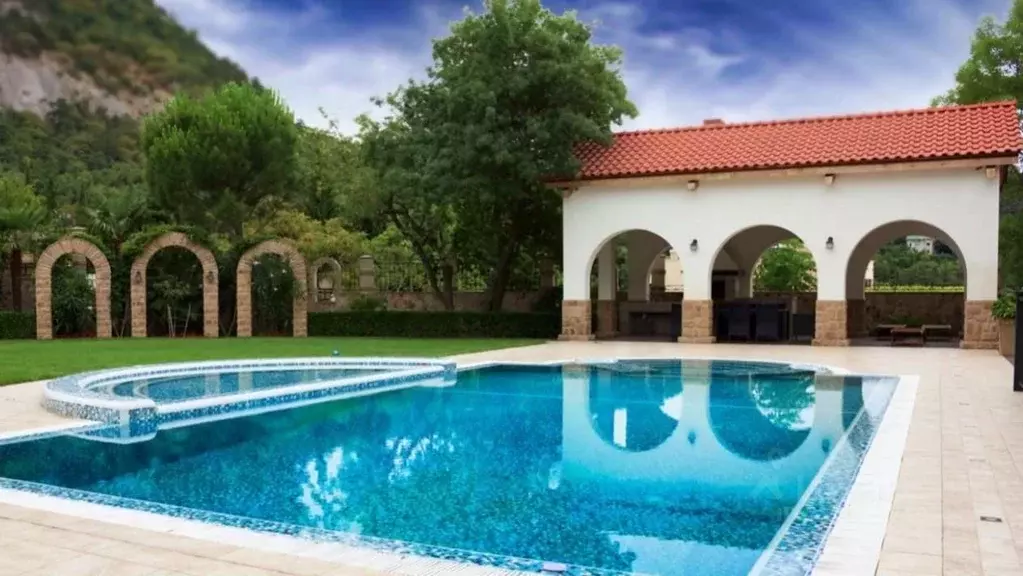 Дом в Крым, Ялта муниципальный округ, Ореанда пгт 52Б (450 м) - Фото 2