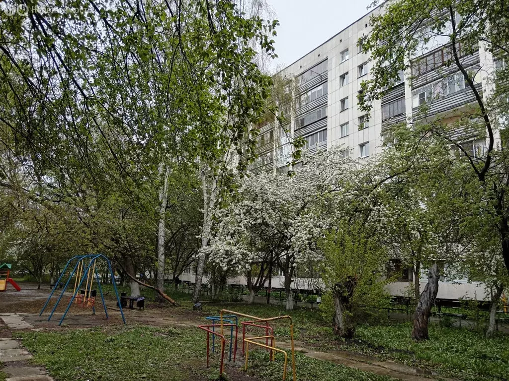 2-комнатная квартира: Екатеринбург, улица Бахчиванджи, 12 (49.7 м) - Фото 0