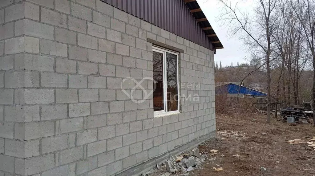 Дом в Волгоградская область, Волгоград Холмистая ул. (44 м) - Фото 1