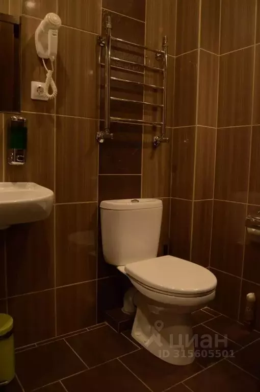 Комната Омская область, Омск ул. 5-я Рассветная, 2/1 (18.0 м) - Фото 1