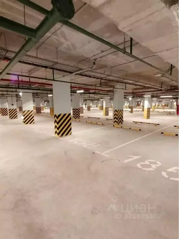 Гараж в Московская область, Ленинский городской округ, пос. Битца ... - Фото 1