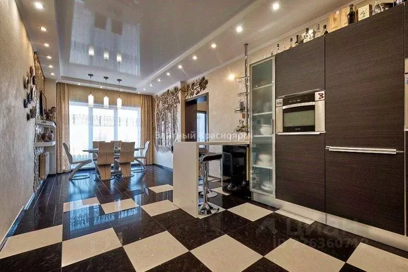 Коттедж в Красноярский край, пос. Абан ул. Солнечная (220 м) - Фото 2