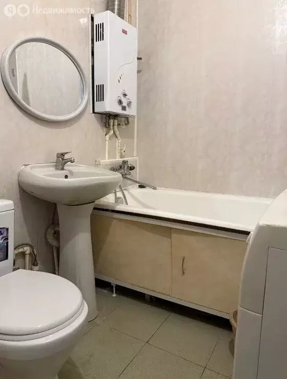 1-комнатная квартира: Каменск-Шахтинский, улица Ворошилова, 8А (27.5 ... - Фото 1