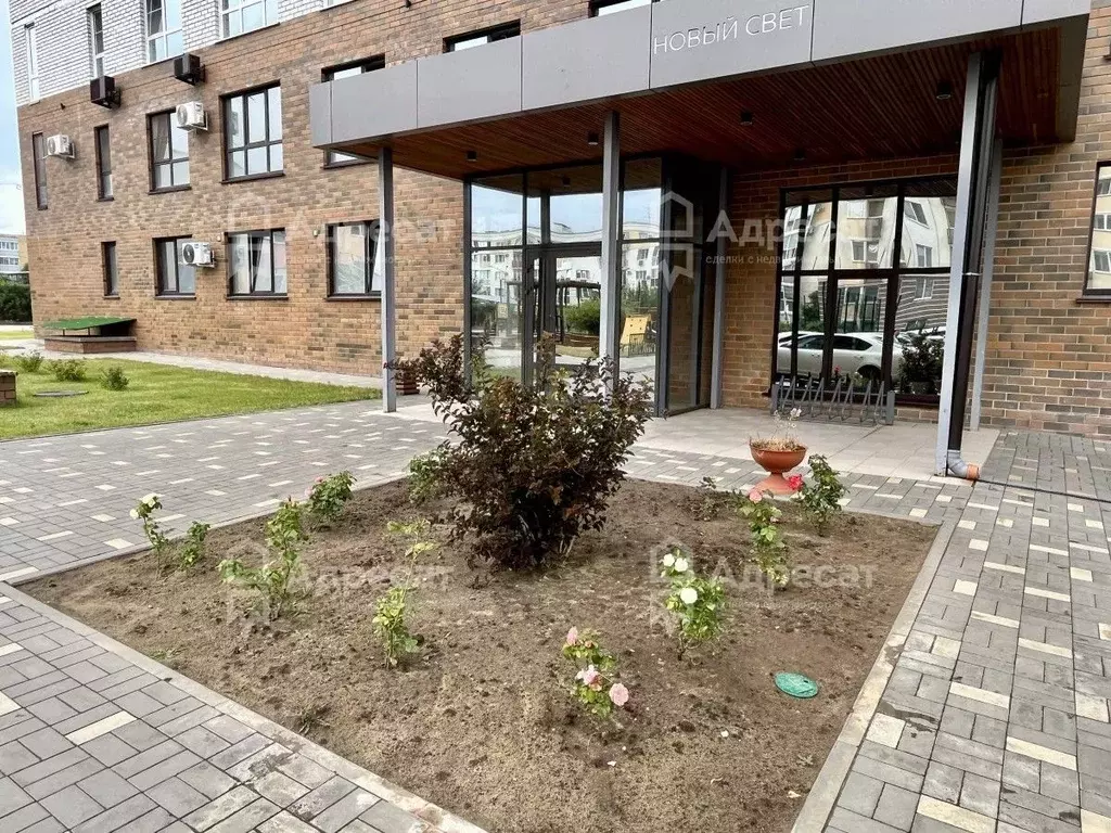 3-к кв. Волгоградская область, Волгоград ул. Малиновского, 14 (72.9 м) - Фото 1