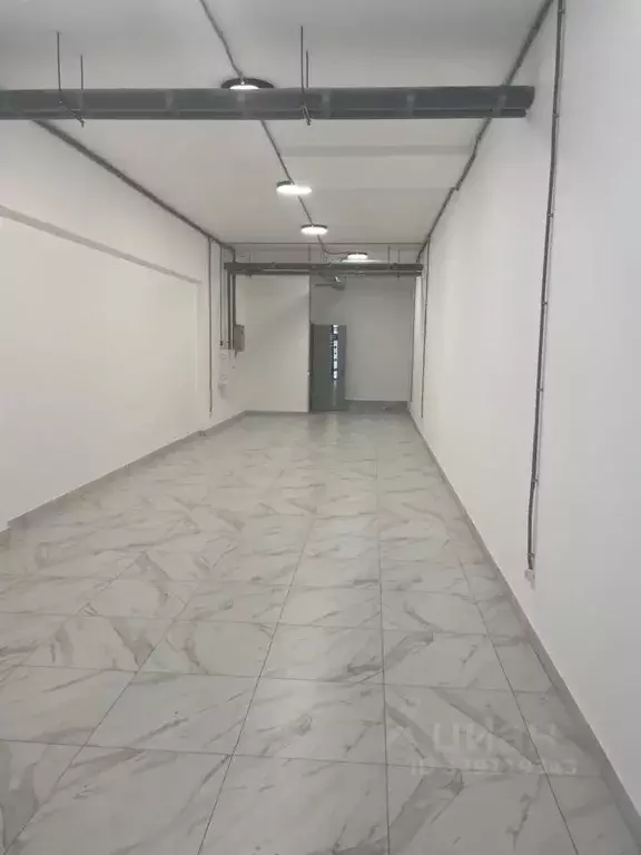 Помещение свободного назначения в Тюменская область, Тюмень Заречный ... - Фото 1