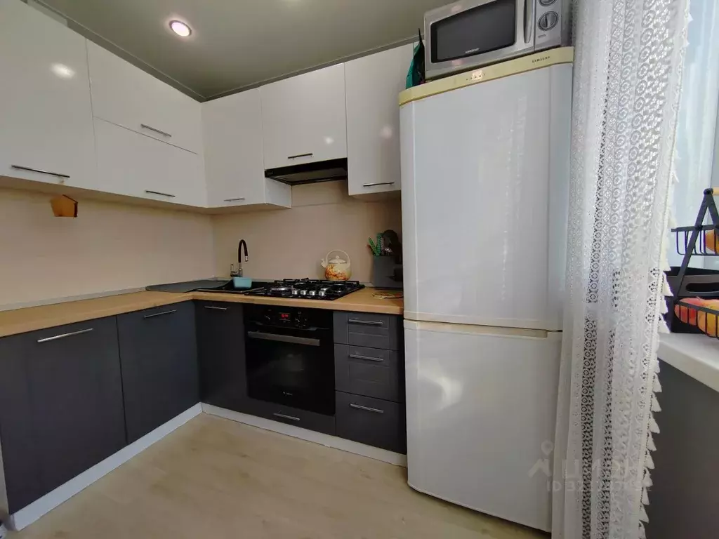 2-к кв. Волгоградская область, Волжский ул. Пушкина, 90 (43.6 м) - Фото 1