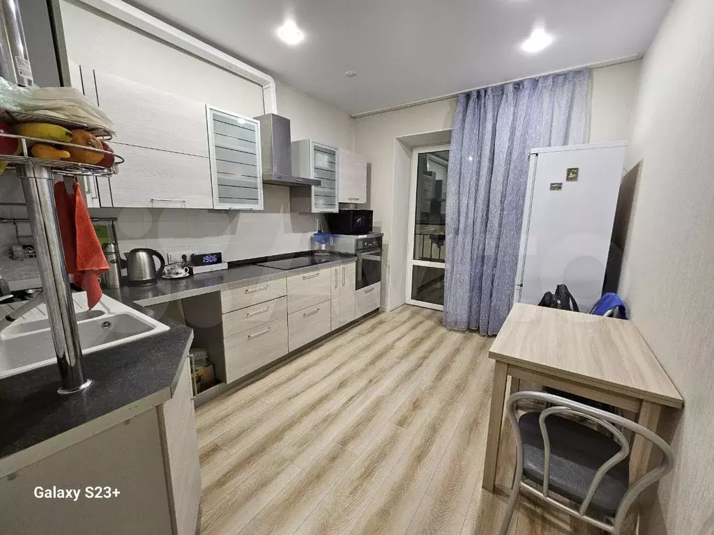 1-к. квартира, 44 м, 4/10 эт. - Фото 0
