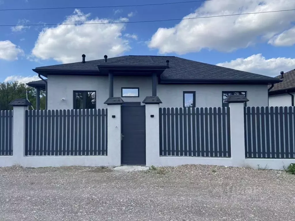 Дом в Ставропольский край, Пятигорск городской округ, с. Золотушка ... - Фото 1