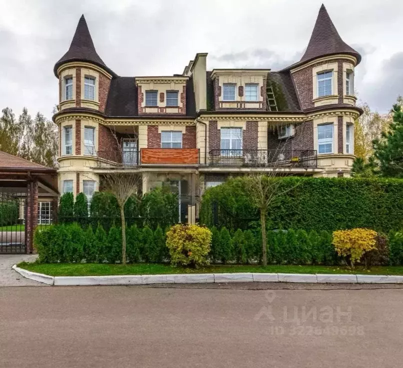 Таунхаус в Московская область, Красногорск городской округ, с. ... - Фото 1