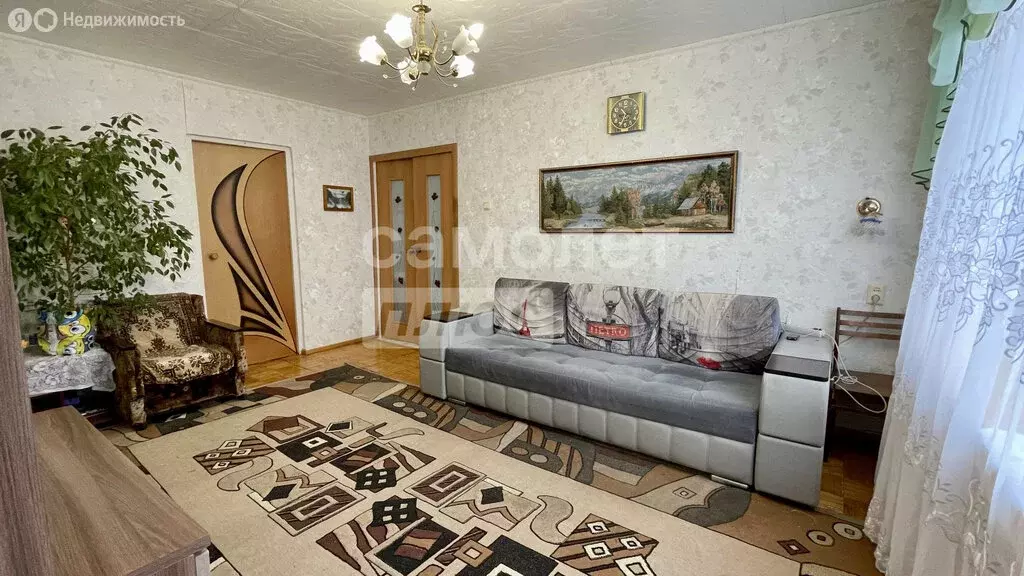 3-комнатная квартира: Ижевск, улица 10 лет Октября, 8 (54.1 м) - Фото 2