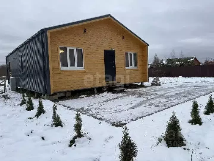 Дом в Ленинградская область, Волховский район, Колчановское с/пос, д. ... - Фото 1