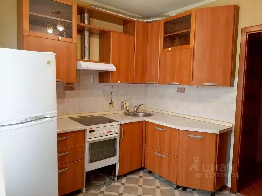 2-к кв. Тюменская область, Тюмень 6-й мкр, ул. Валерии Гнаровской, 10 ... - Фото 0