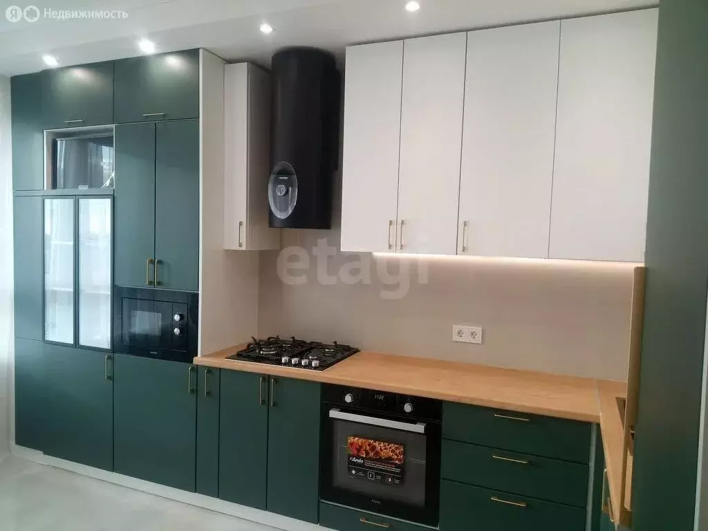 3-комнатная квартира: Калининград, улица Героя России Виталия ... - Фото 1