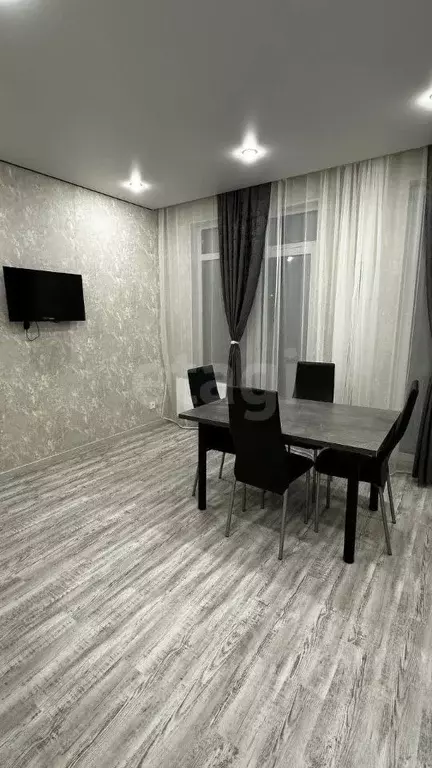 2-к кв. Тюменская область, Тюмень ул. Эльвиры Федоровой, 1 (54.0 м) - Фото 2