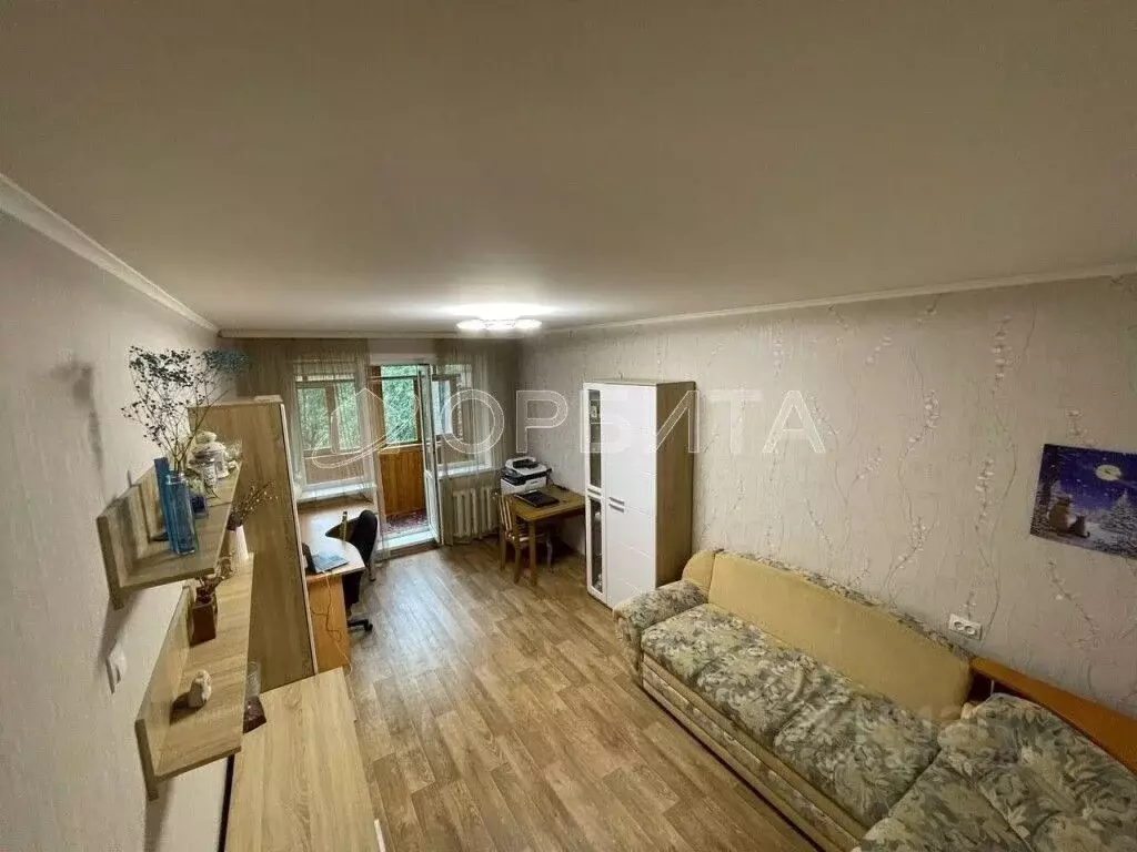 3-к кв. Тюменская область, Тюмень ул. Воровского, 21 (63.0 м) - Фото 2
