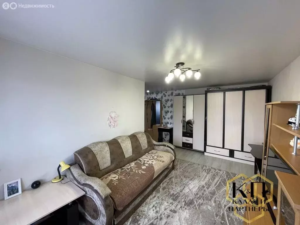 2-комнатная квартира: Полевской, улица Декабристов, 11 (41 м) - Фото 0