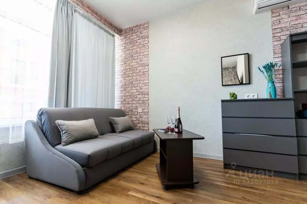 1-к кв. Краснодарский край, Новороссийск пер. Морской, 5 (33.0 м) - Фото 1