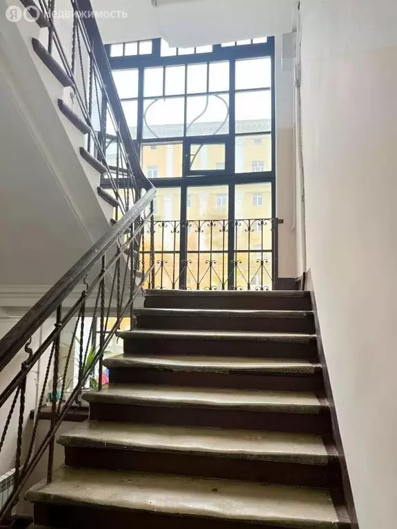 6-комнатная квартира: Москва, улица Плющиха, 16с1 (96 м) - Фото 1