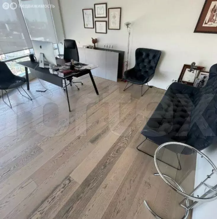 Офис (900 м) - Фото 1