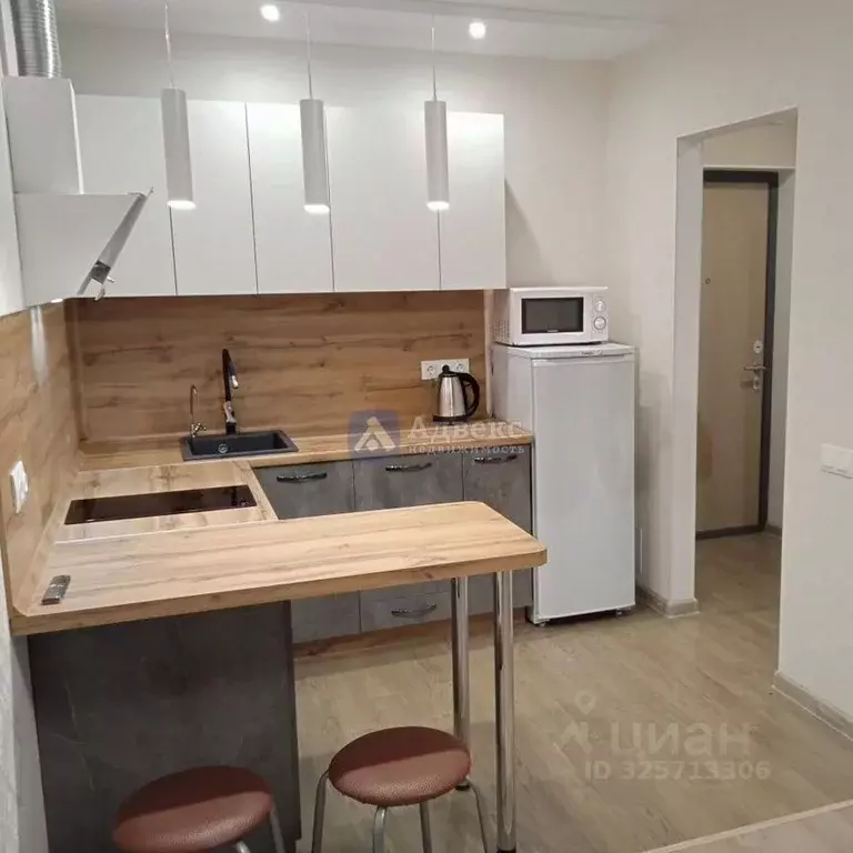 Студия Тюменская область, Тюмень ул. Краснооктябрьская, 14 (29.0 м) - Фото 1