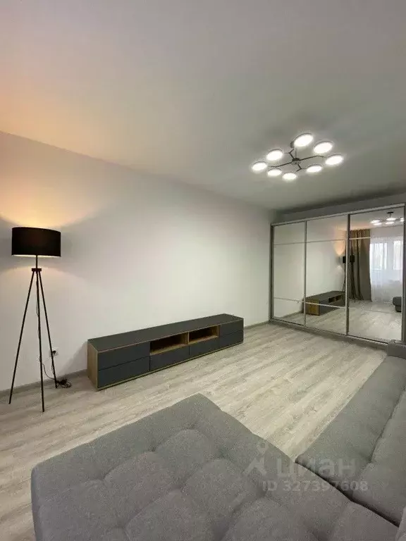 1-к кв. Свердловская область, Екатеринбург ул. Пальмиро Тольятти, 11А ... - Фото 2