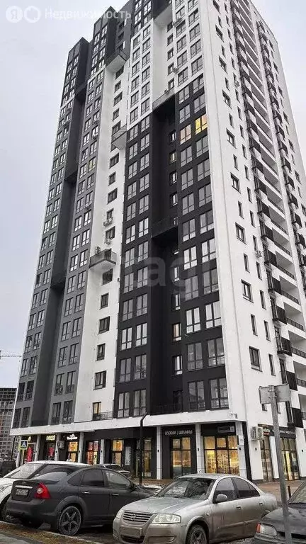 3-комнатная квартира: Тюмень, улица Фармана Салманова, 18 (150.1 м) - Фото 0