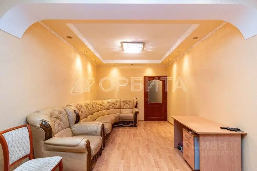 3-к кв. Тюменская область, Тюмень ул. Мельникайте, 71 (80.0 м) - Фото 2