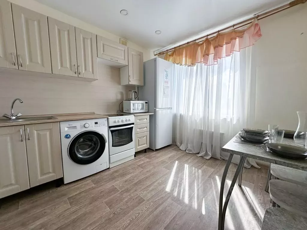2-к кв. Самарская область, Тольятти Южное ш., 33 (62.0 м) - Фото 0