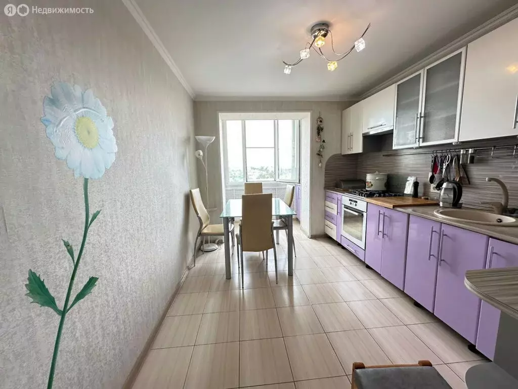 3-комнатная квартира: Моздок, улица Салганюка, 85 (74 м) - Фото 0