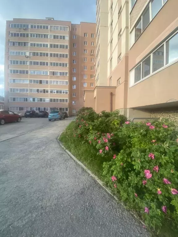 2-к кв. Свердловская область, Екатеринбург ул. Омская, 108 (52.8 м) - Фото 2