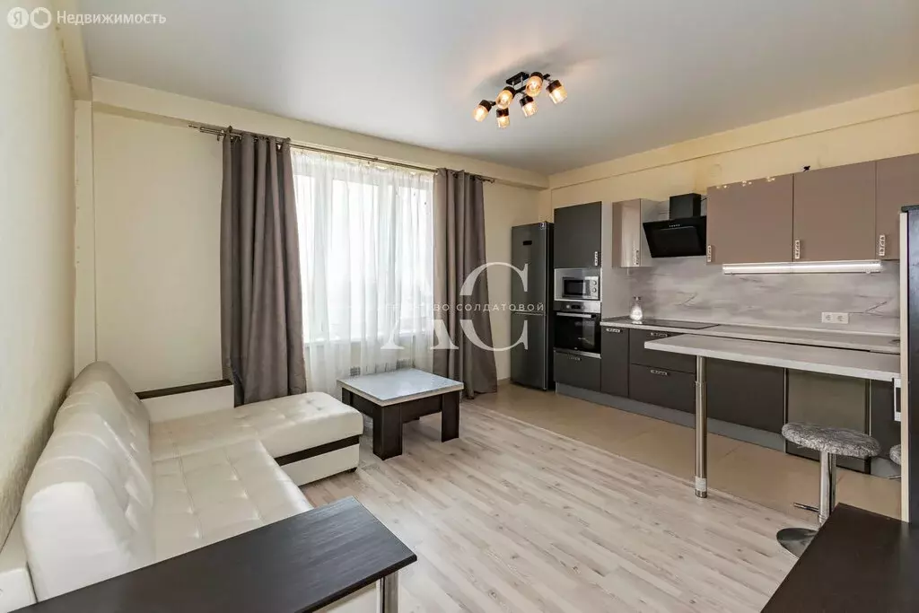 3-комнатная квартира: Екатеринбург, Дорожная улица, 25 (76.4 м) - Фото 1