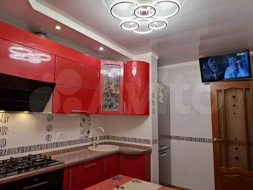3-к. квартира, 65 м, 3/9 эт. - Фото 0