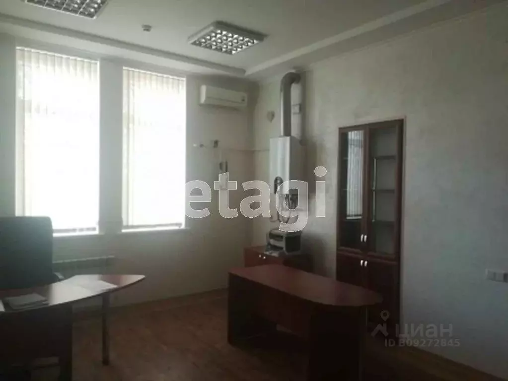 Торговая площадь в Крым, Евпатория просп. Ленина, 51/50 (250 м) - Фото 1