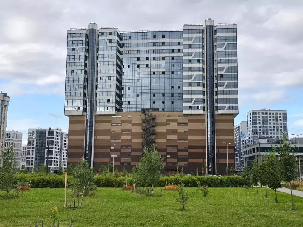 Гараж в Санкт-Петербург бул. Александра Грина, 1 (13 м) - Фото 1