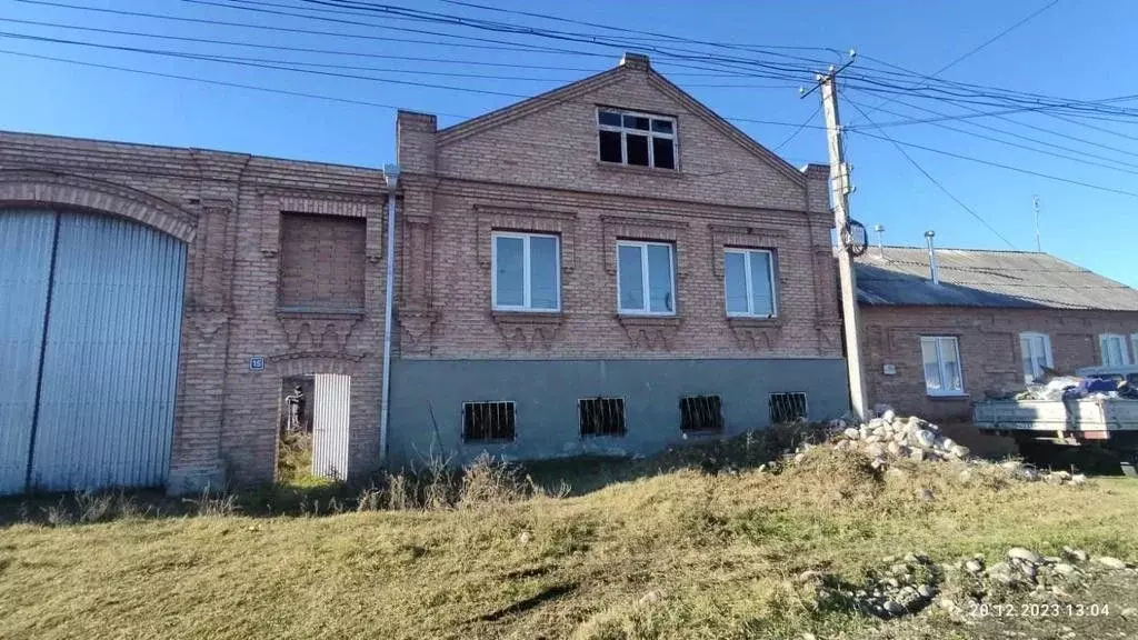 Дом в Северная Осетия, Ардон ул. Хосроева, 15 (205 м) - Фото 0