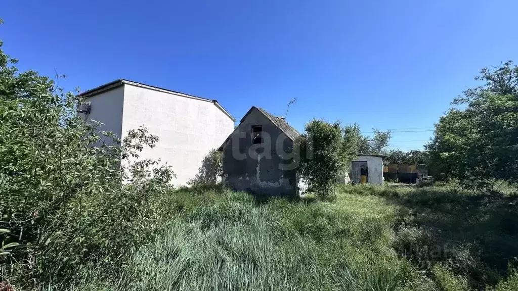 Дом в Крым, Саки ул. Октябрьская (20 м) - Фото 1
