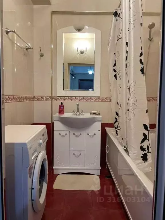 2-к кв. Дагестан, Каспийск ул. Ленина, 59А (65.0 м) - Фото 1