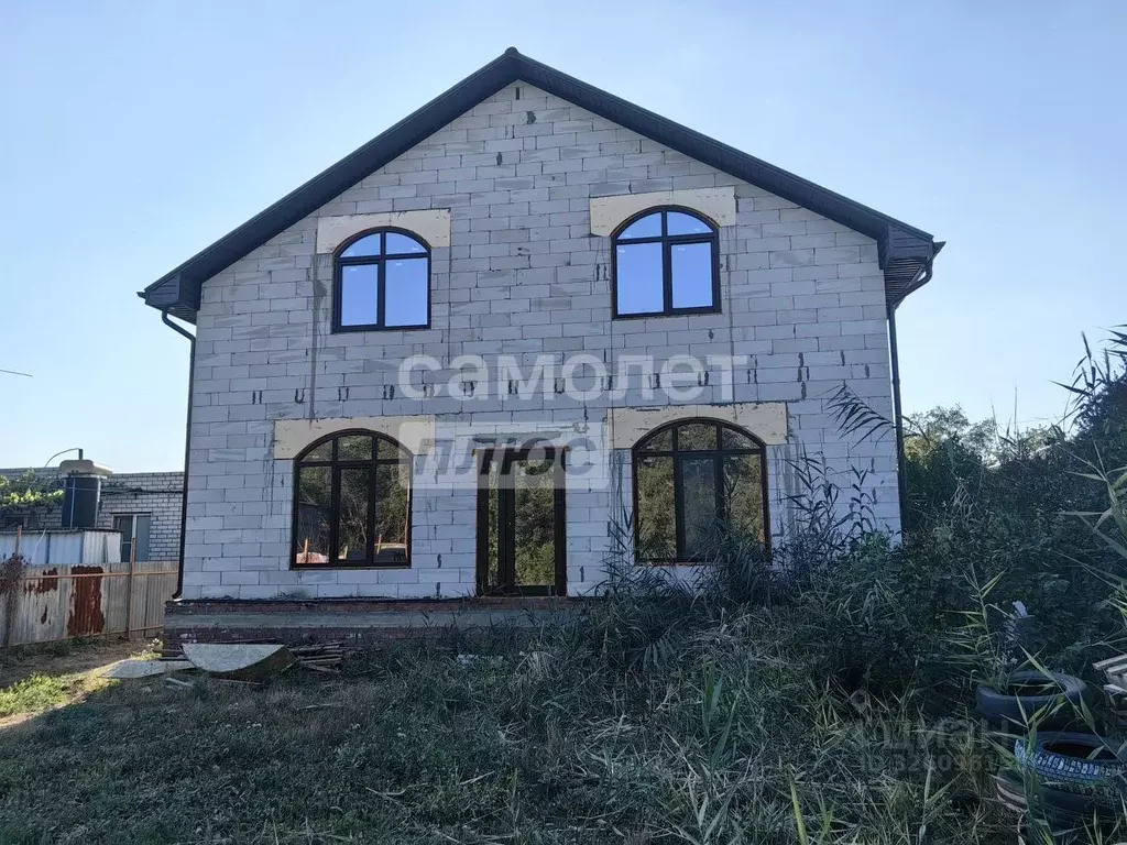 Дом в Калмыкия, Элиста ул. 28-й Армии, 58 (250 м) - Фото 2