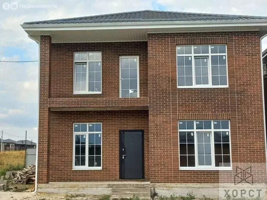 Дом в село Татарка, Красивая улица, 27 (160 м) - Фото 1