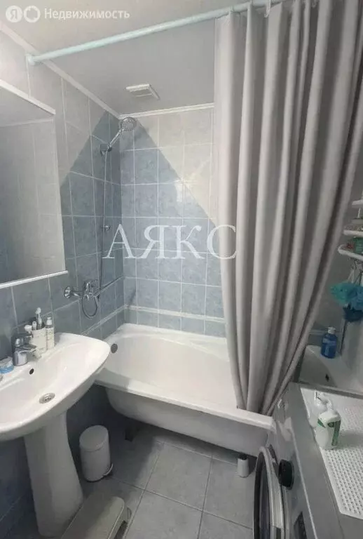 2-комнатная квартира: Ишимбай, Стахановская улица, 18А (51.2 м) - Фото 1