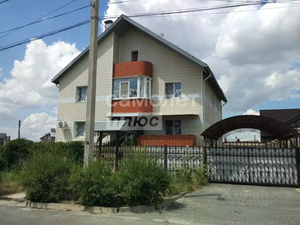 Коттедж в Белгородская область, Старый Оскол Сиреневая ул., 27 (319 м) - Фото 0