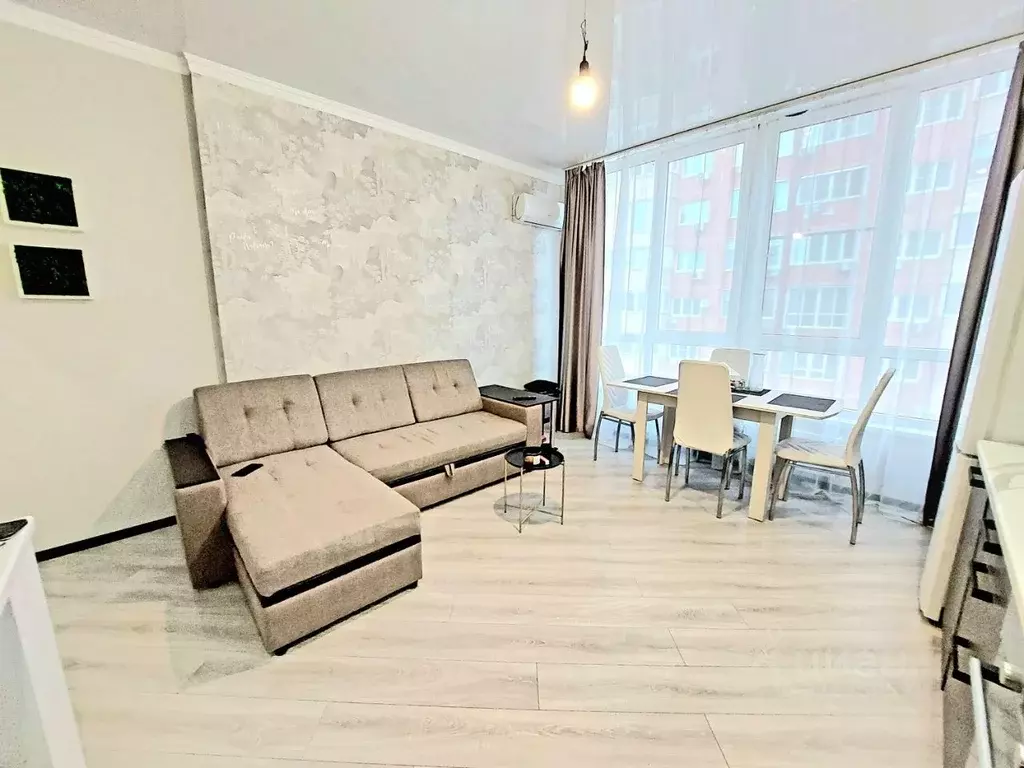 2-к кв. Краснодарский край, Краснодар ул. Имени Симиренко, 71к3 (68.5 ... - Фото 1