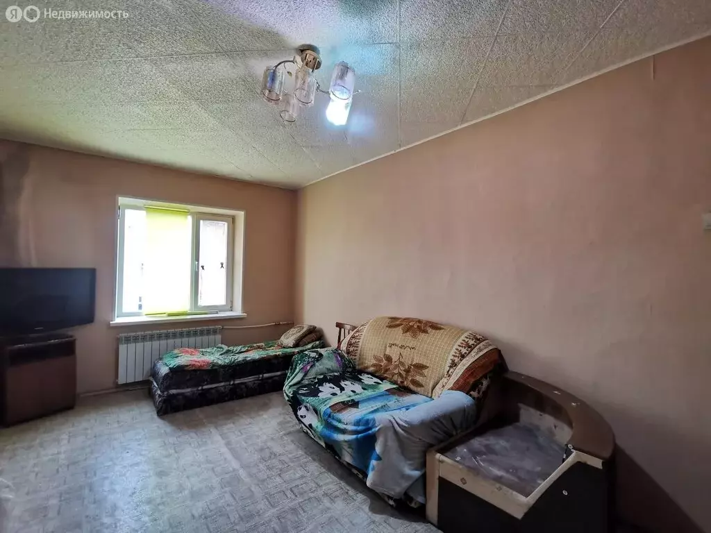 1к в 4-комнатной квартире (26.6 м) - Фото 2
