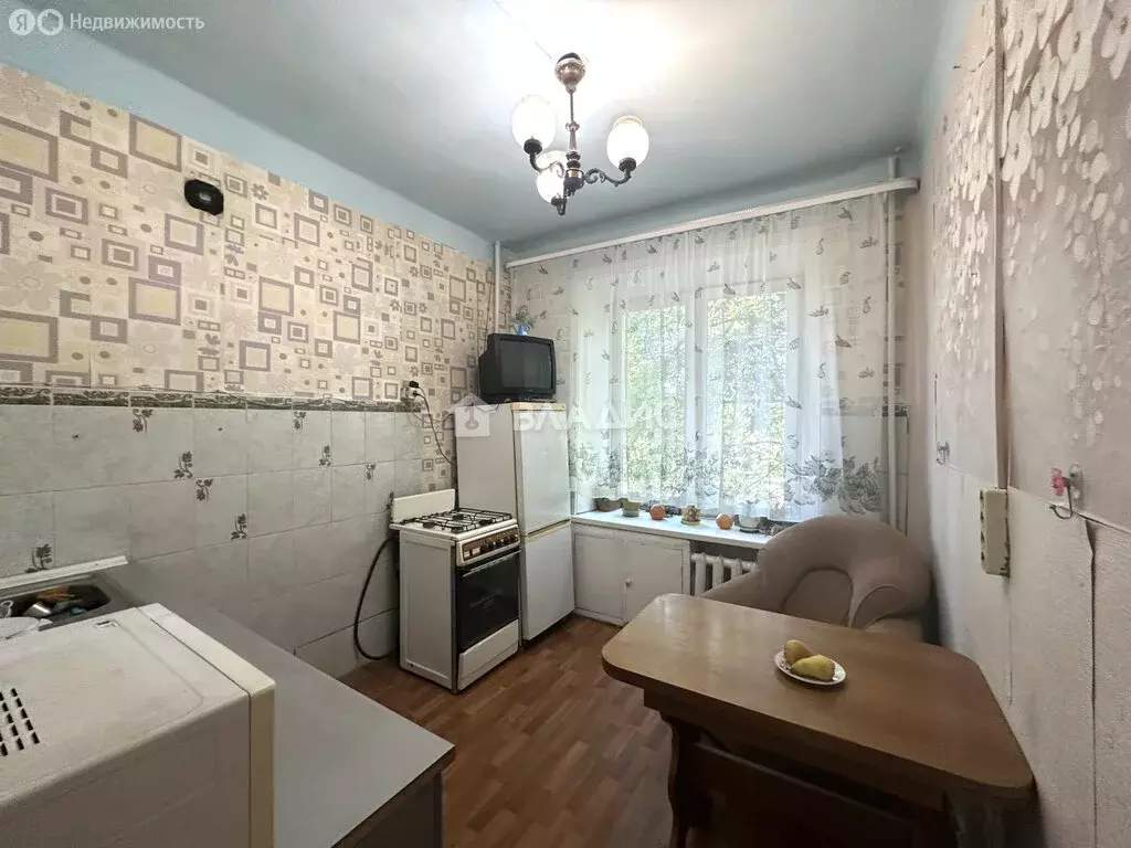 1-комнатная квартира: Иркутск, 2-я Железнодорожная улица, 6 (35 м) - Фото 1