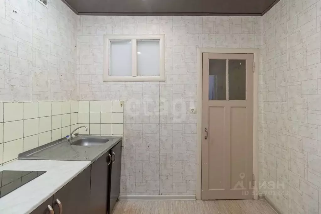 1-к кв. Тюменская область, Тюмень Одесская ул., 39 (31.0 м) - Фото 0