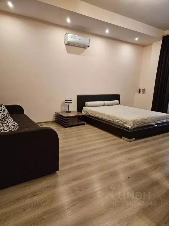 2-к кв. Крым, Ялта ул. Володарского, 11А (57.0 м) - Фото 1