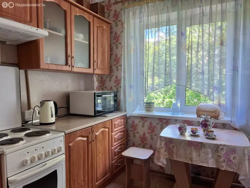 3-комнатная квартира: Иркутск, Дальневосточная улица, 61 (59.3 м) - Фото 1